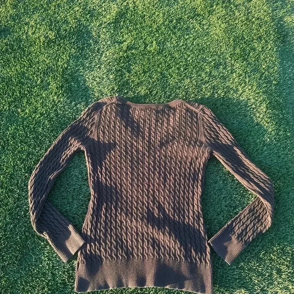 Eddie Bauer Women’s Brown Cable Knit V neck sweater Size M - Picture 2 of 4